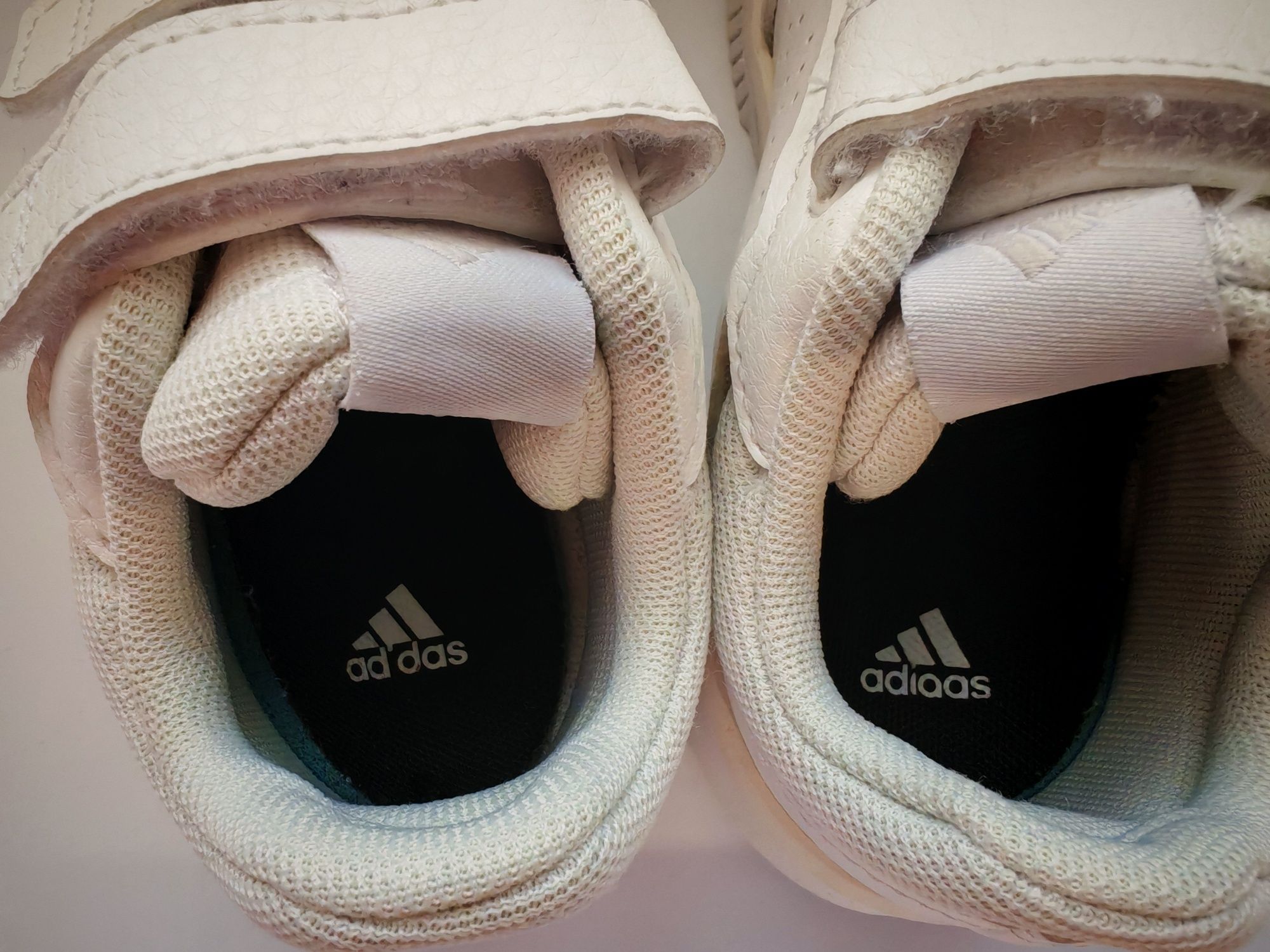 Сникърси/маратонки Adidas 26, 5 номер