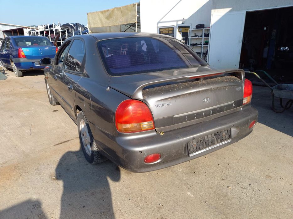 Dezmembrari HYUNDAI SONATA 2.5i V6 an 2001