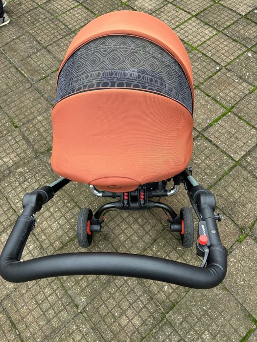 Бебешката количка Jane Epic 2in1