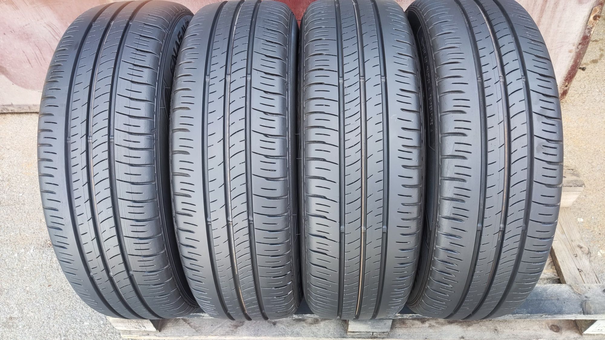 4бр. летни гуми 185/60/16 Dunlop Enasave EC300+
дот20
7мм
Много добро
