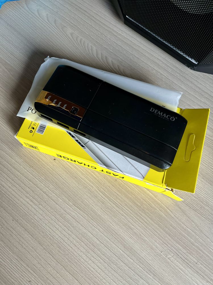 Power bank (DEMACO)