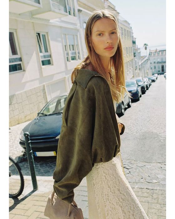 Дамско бомбър яке с ефект от велур ZARA