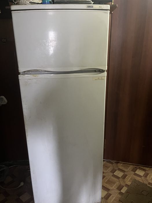 Продам холодильник атлант