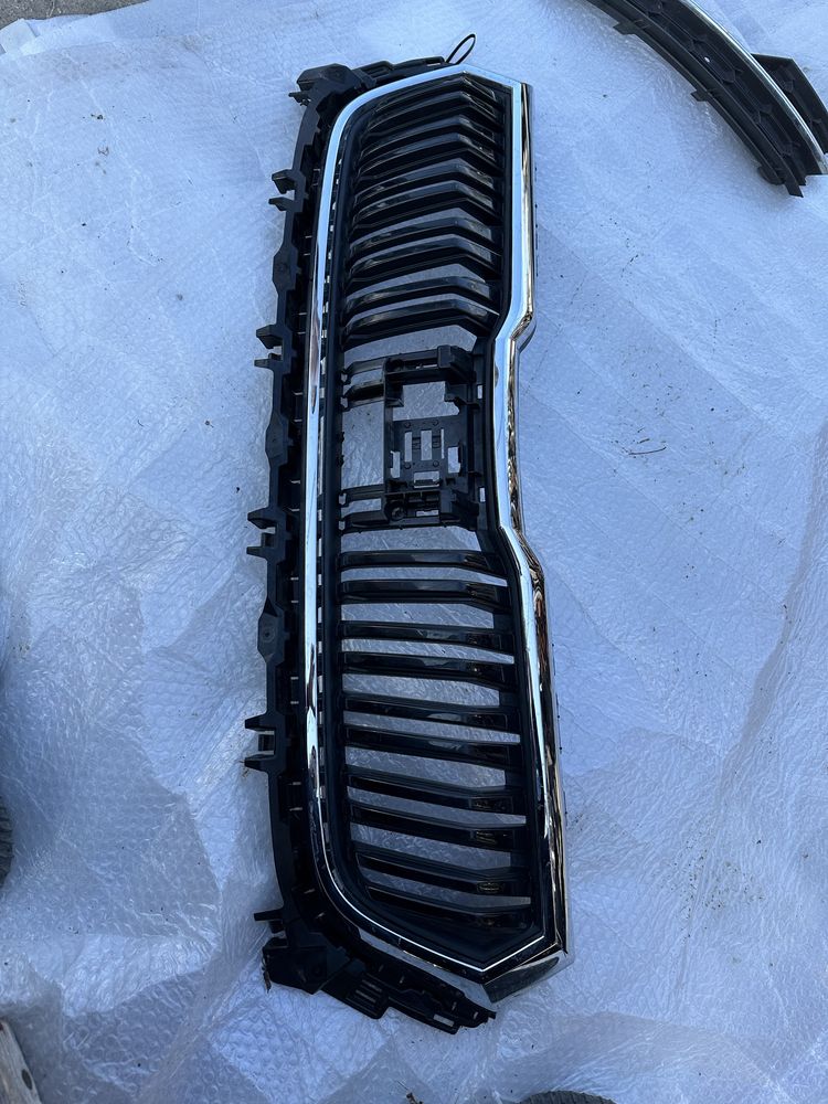Grilă radiator skoda kodiaq facelift.cod:565853653.g