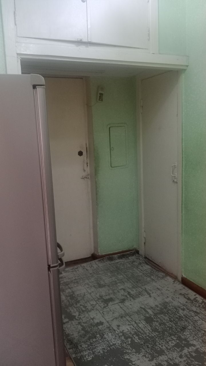 З хонали квартира сотилади