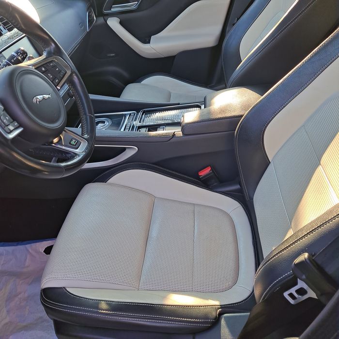 Un superb suv " Jaguar F- pace !!