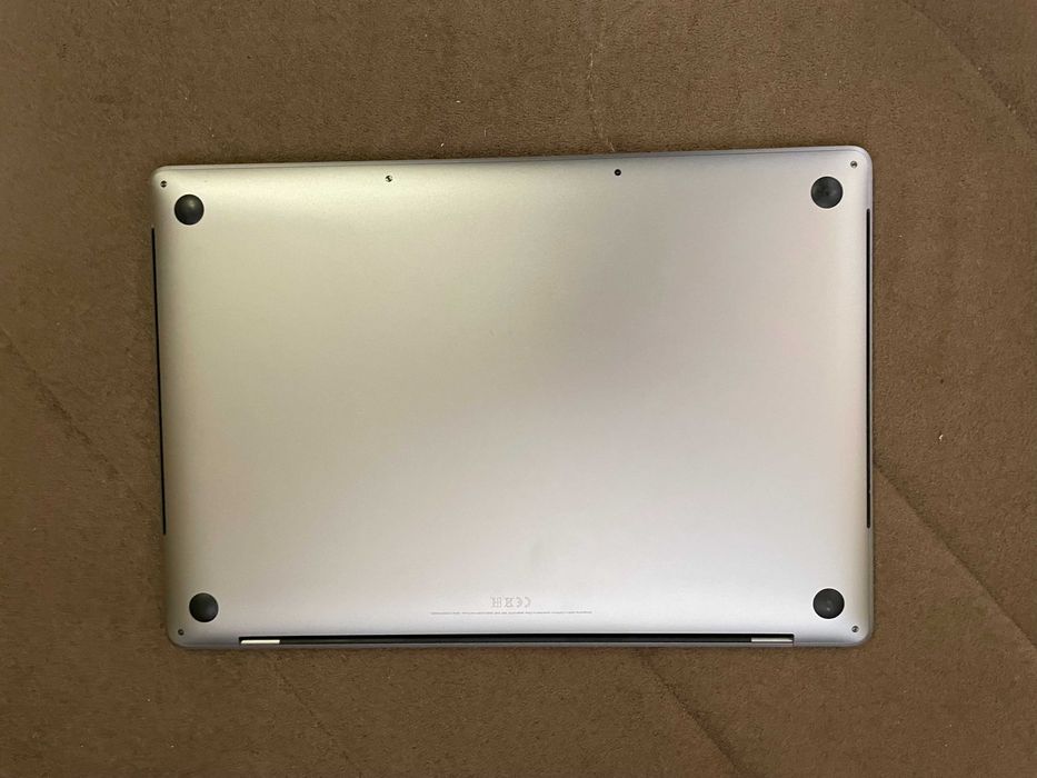 16" Core i7 MacBook Pro A2141 (2019) Space Gray-i7/16GB RAM/512GB SSD