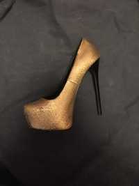 2чифта Обувки на висок ток Златни и с камъни Steve Madden