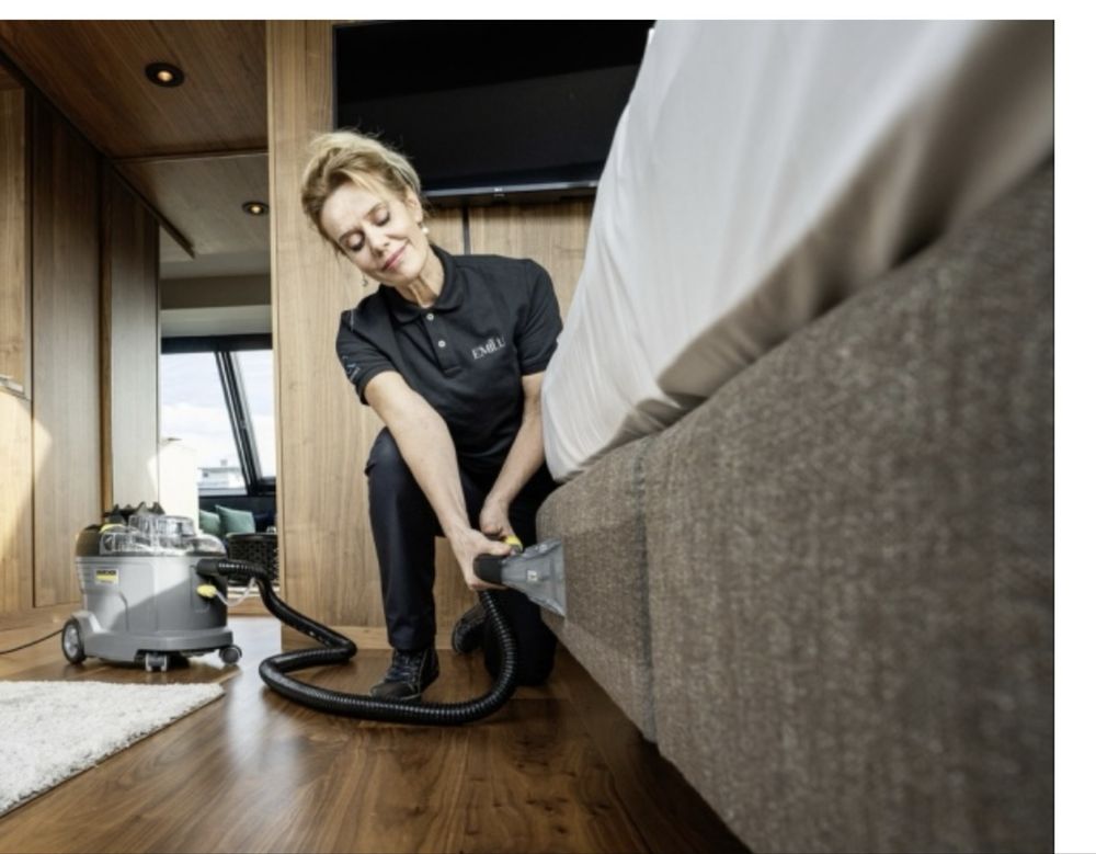 Продам Пылесос Karcher Puzzi 8/1 C серый
