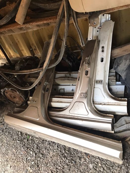 Парог тойота камри 30.35