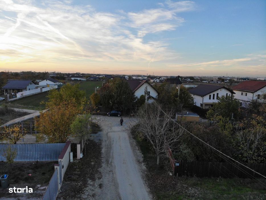 Teren CASA 592 mp la Asfalt - Toate utilitatile