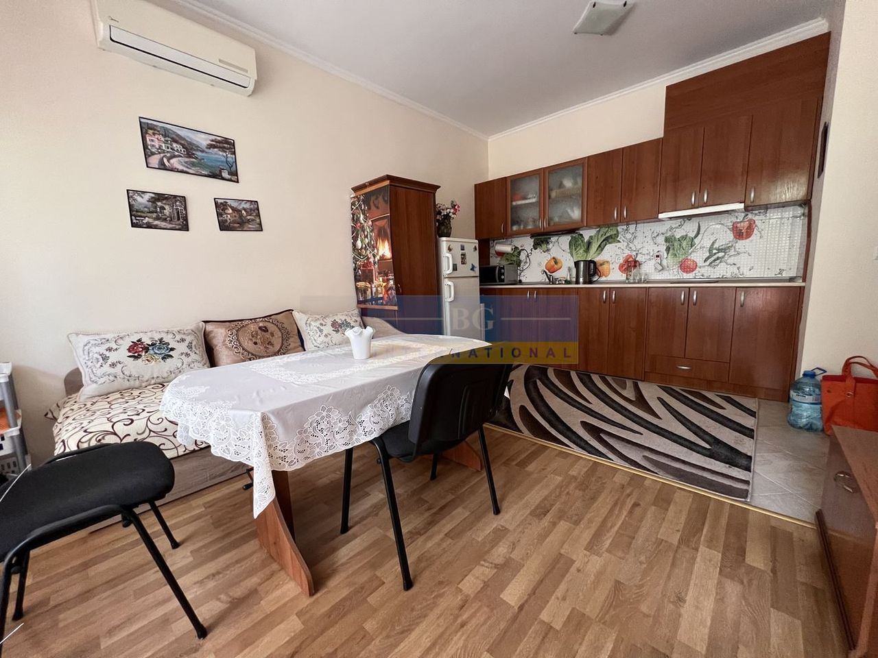 Продава се Двустаен апартамент в Черноморец - 62 кв.м за 1396 €/кв.м - Снимка #5
