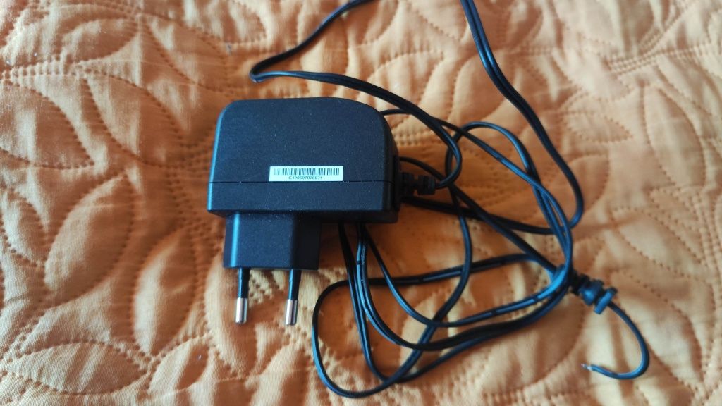 Адаптери 12V / 0,5А / 6 W, 12V / 2A /24W
