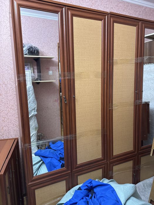 Шифонер с 2 камодом . Состояние норм