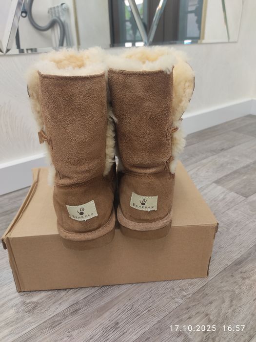 Продам новые UGG