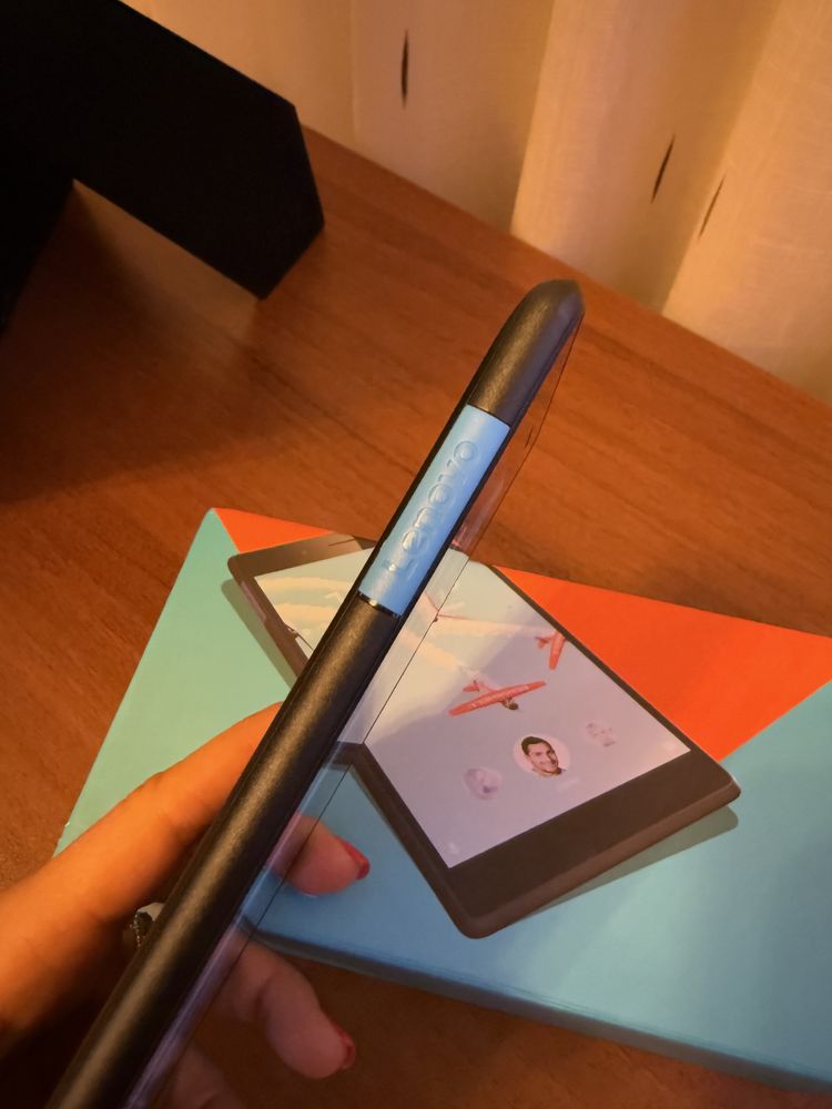 Lenovo таблет