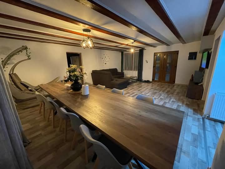 Cabana de închiriat cu ciubăr