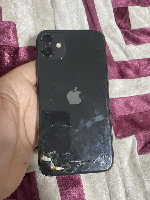 Айфон 11 64 гб продам