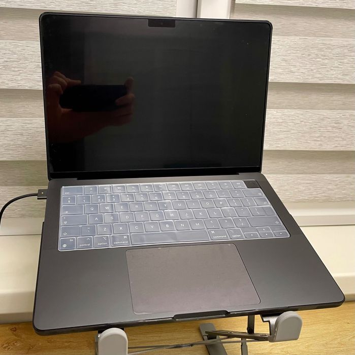MacBook Pro 14 M3 pro 18 GB/ 512 GB