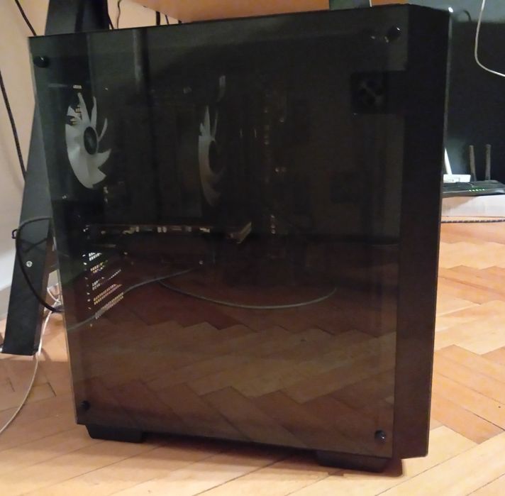 Настолен компютър