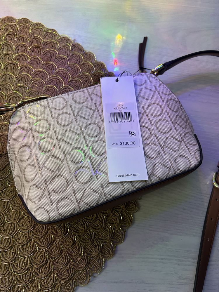 Продам сумку Calvin Klein