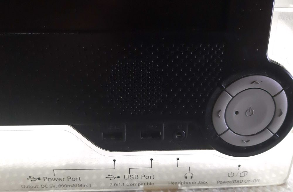 Monitor Neovo M-17