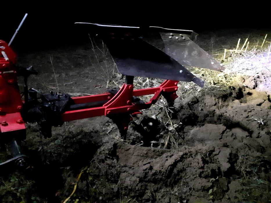 Plug 2 brazde reversibil