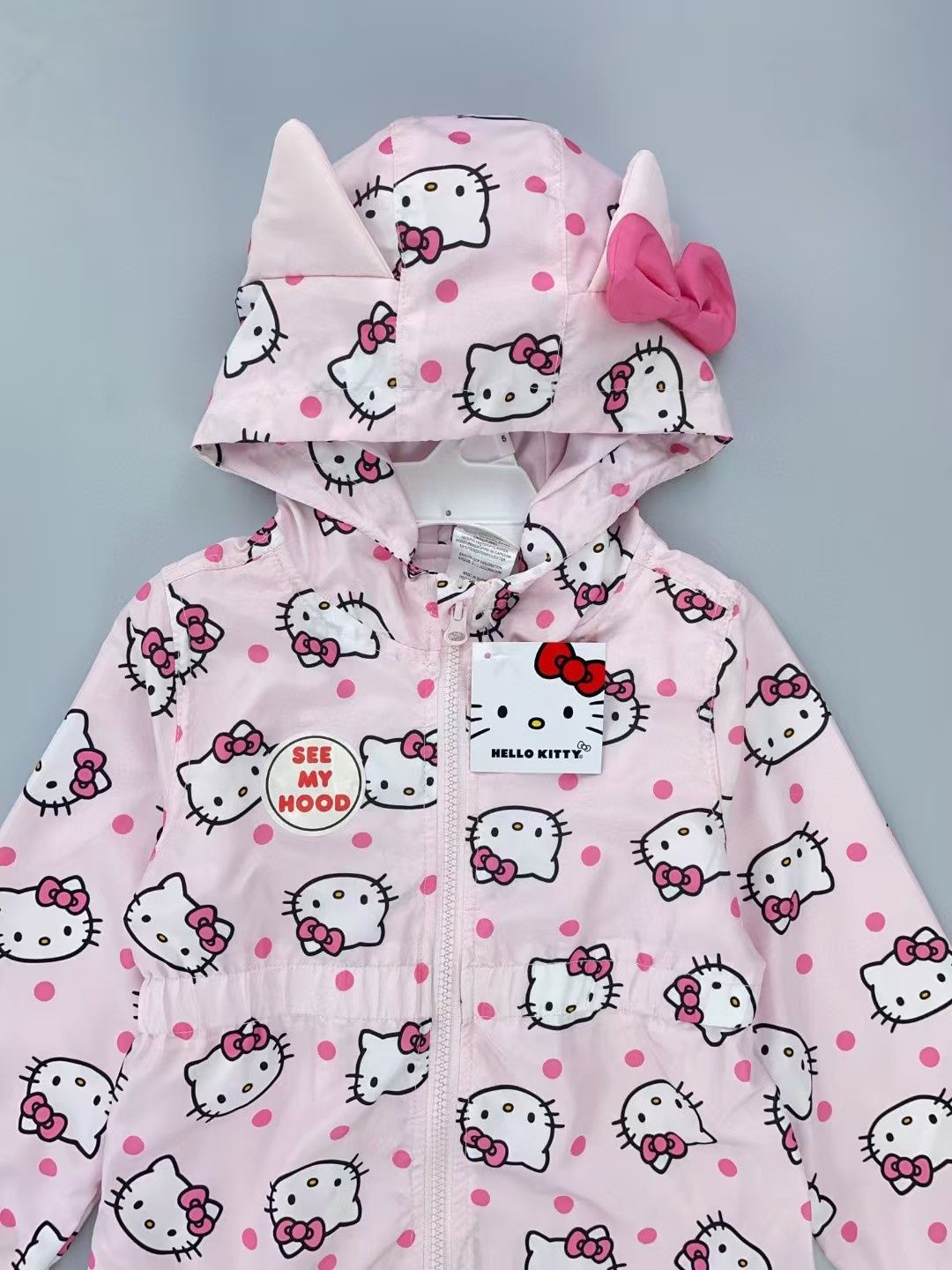 HELLO KITTY Original. Vetrovka