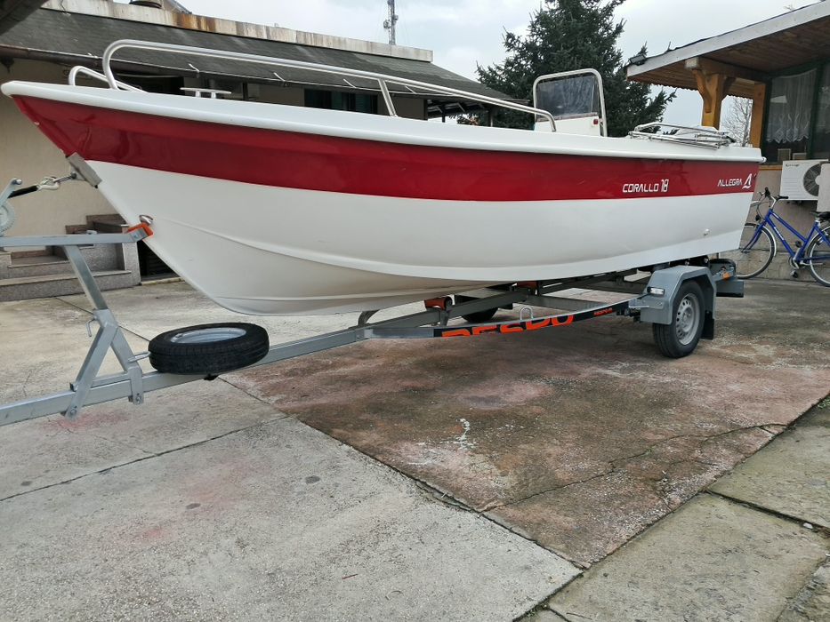 Морска лодка Алегра