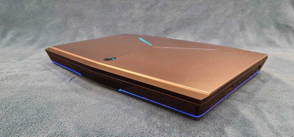 Laptop gaming ALIENWARE ,intel core i7 , 32 gb ram, 18,4 inch