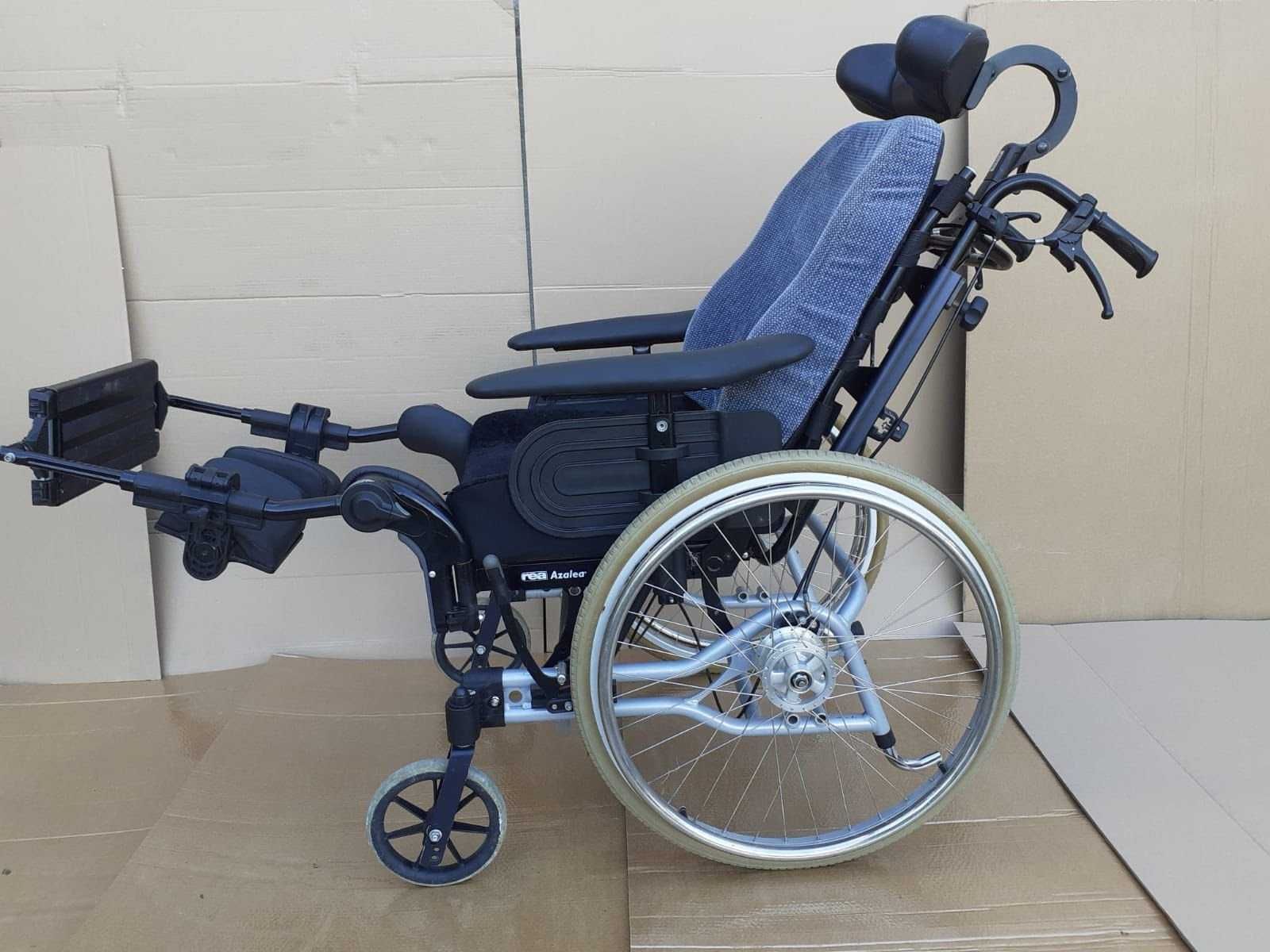 Scaun/fotoliu rulant pentru persoane cu dizabilitati fizice