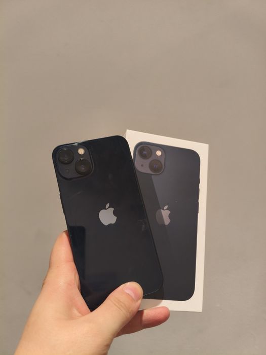 Продам IPHONE 13