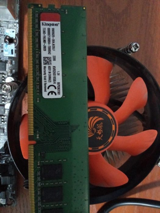 CPU-протсессор,Материнка, ОЗУ,Блок питания, Wifi