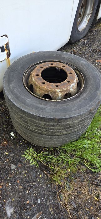 265/70/R19.5 anvelopa cu janta 8 gauri