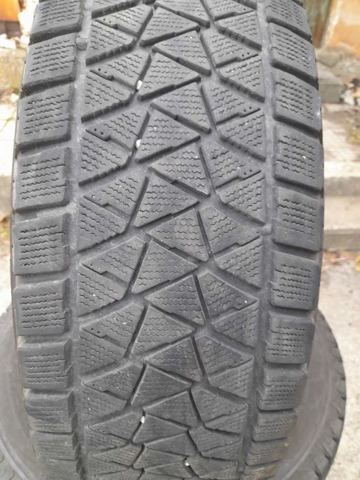 Продава четири гуми 245 70 16 цола,за джип,Bridgestone,ДОТ2019 г.