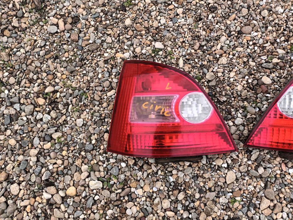 ляв и десен стоп за хонда сивик 7 хечбек 00 - 06 HONDA CIVIC VII