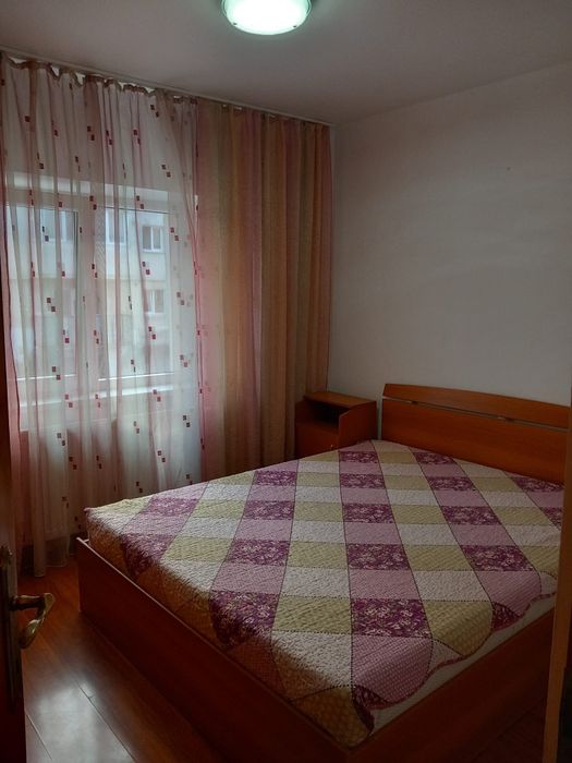 Închiriere apartament 3 camere - Bistrița