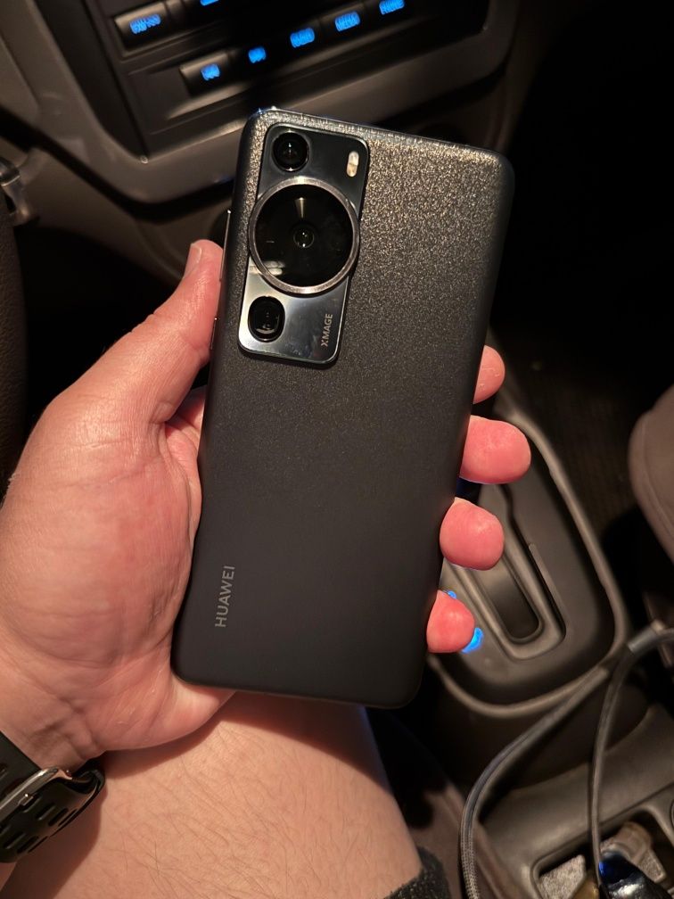 Продам обменяю флагман Huawei p60 pro 12/512