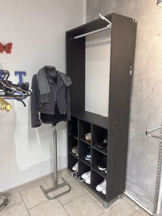 Mobilier incaltaminte haine magazin