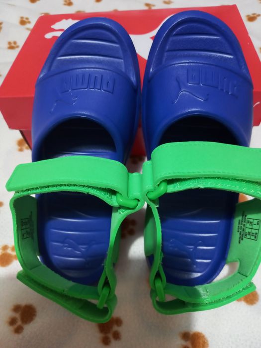 Vând sandale PUMA pentru baieti mărimea 33