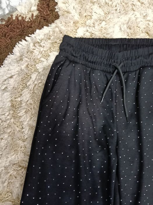 Pantaloni cu pietricele mărimea M L XL
