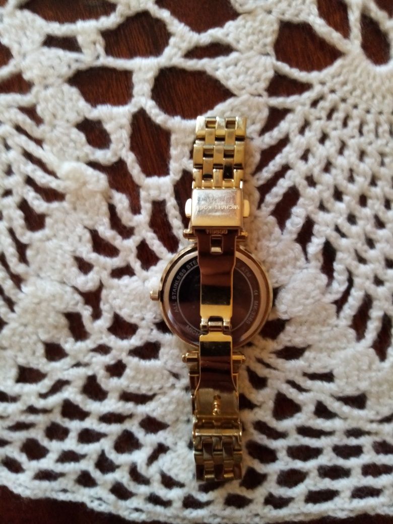 Наручные женские часы Michael Kors
