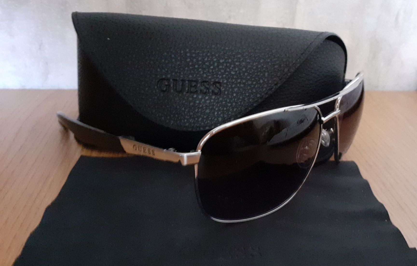 GUESS нови оригинални мъжки  слънчеви очила