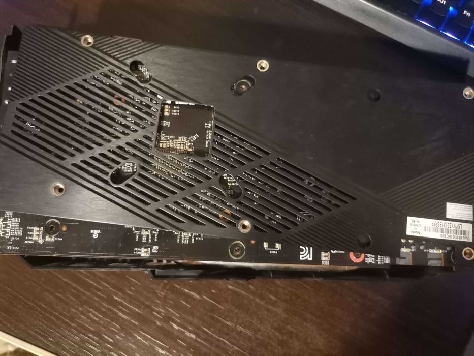 Placa Video Asus Dual RX 5700 EVO OC (suruburi lipsa)