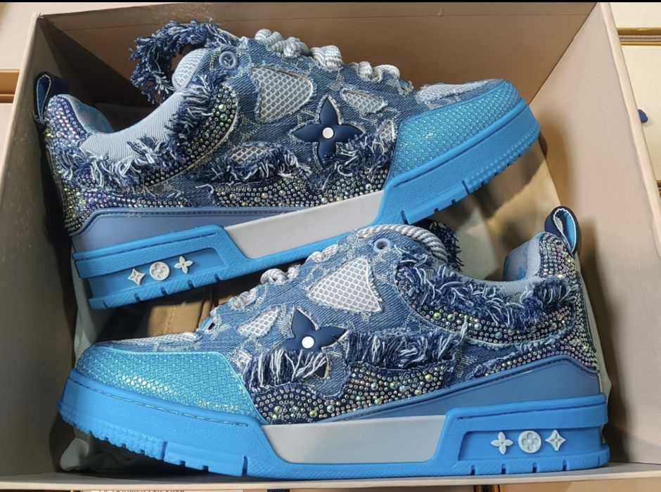 Adidasi Louis Vuitton