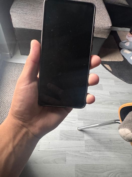 Xiaomi M9T с нова батерия и нов протектор