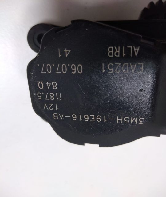 Motoras clapeta aeroterma  3M5H19E616AB Ford C-Max a 2-a generatie se