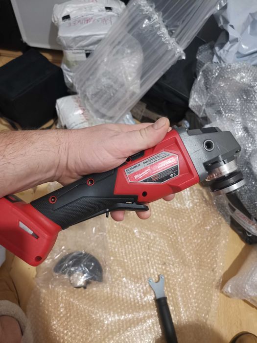 Flex polizor unghiular pentru baterii Milwaukee