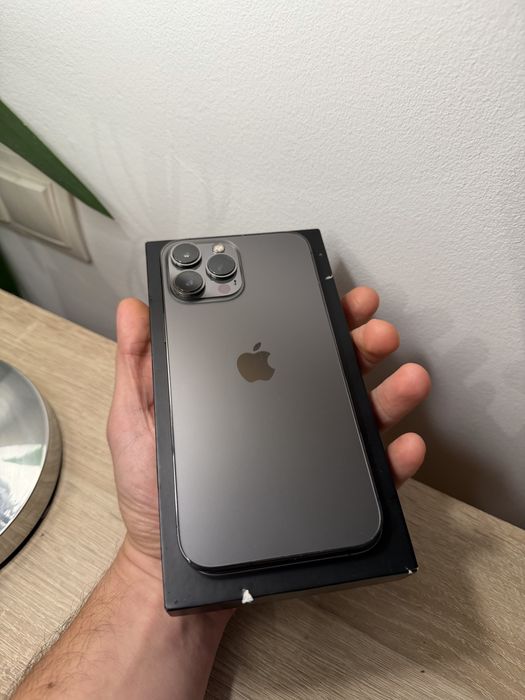 iPhone 13 Pro Max 256GB 84%sanatate full box