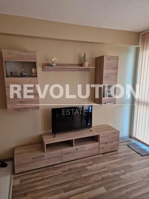 Дава се под наем Двустаен апартамент в Варна, Възраждане 3 - 55 кв.м за 425 € - Снимка #2